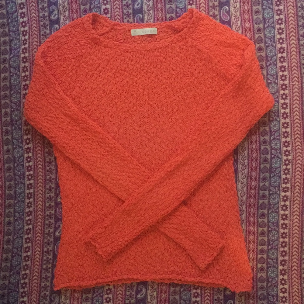 Hinge orange sweater